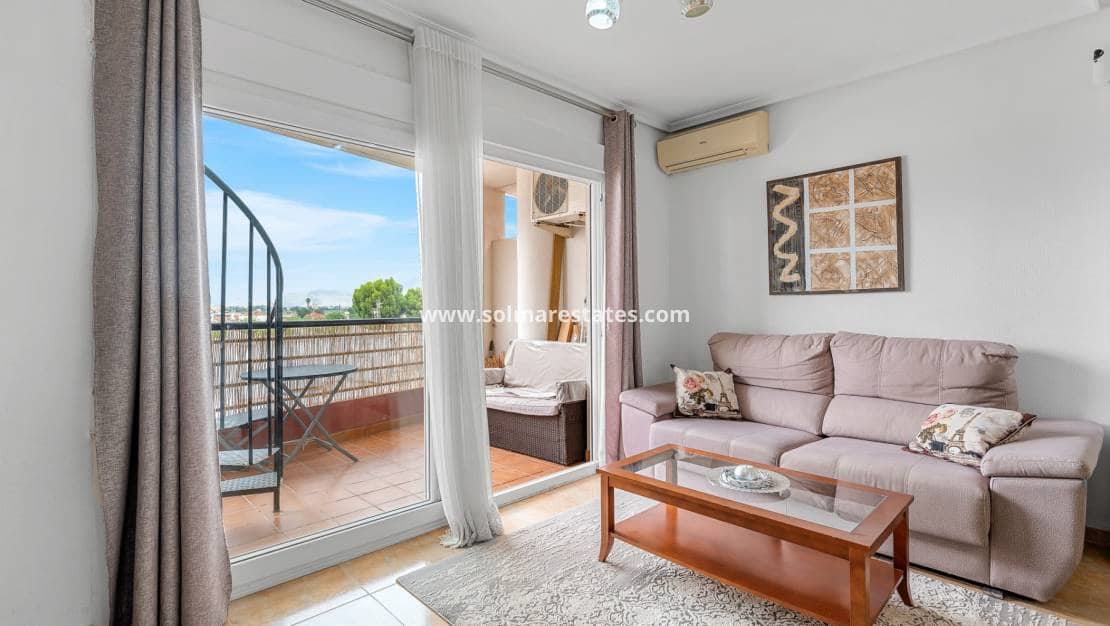 2 soveværelse Lejlighed til salg i Almoradi med swimmingpool - € 119.000 (Ref: 9147496)