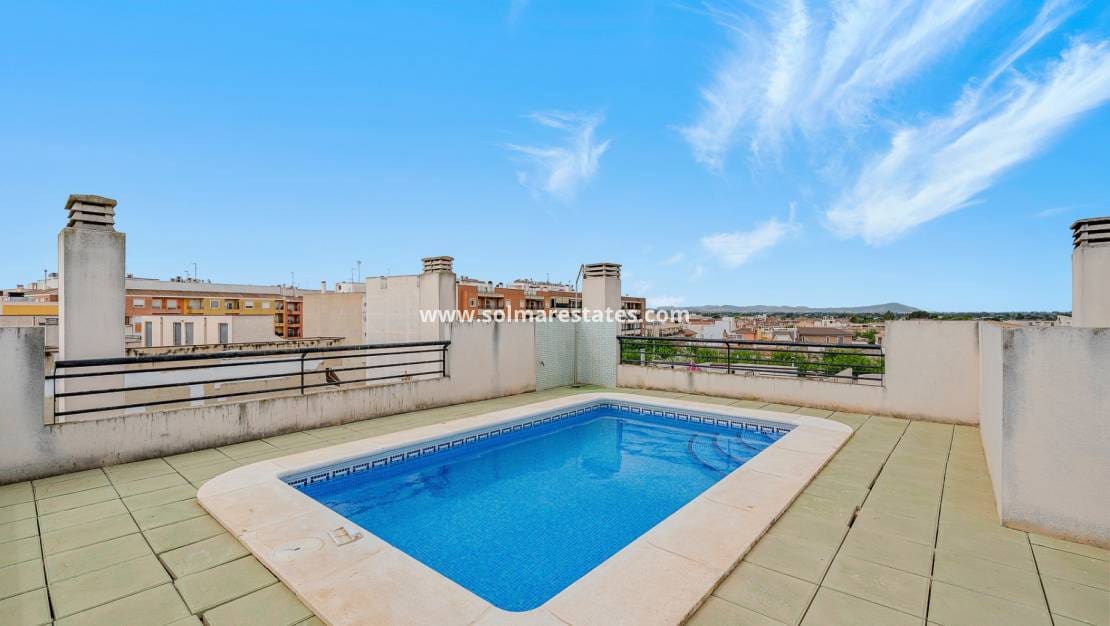 2 soveværelse Lejlighed til salg i Almoradi med swimmingpool - € 119.000 (Ref: 9147496)