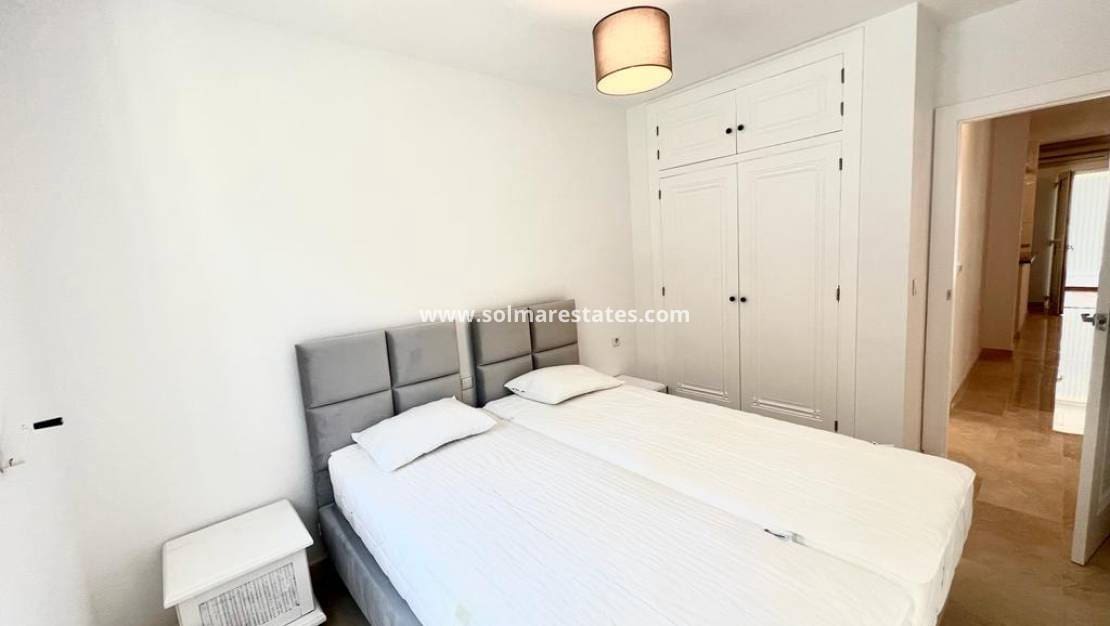 3 slaapkamer Bungalow te koop in Villamartin met zwembad - € 190.000 (Ref: 9148196)