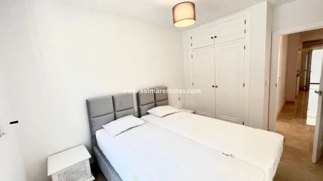 3 slaapkamer Bungalow te koop in Villamartin, Orihuela met zwembad - € 190.000 (Ref: 9148196)