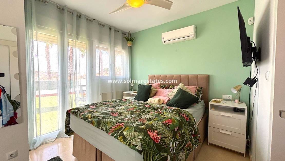 3 bedroom Villa for sale in Villamartin with pool - € 424,995 (Ref: 9154682)