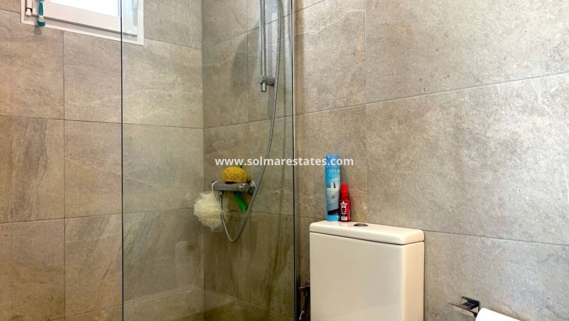 3 bedroom Villa for sale in Villamartin with pool - € 424,995 (Ref: 9154682)