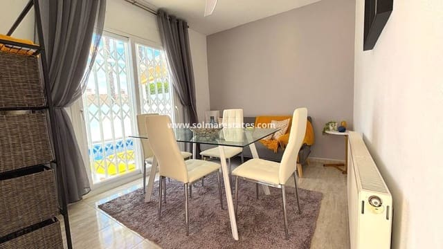 3 bedroom Villa for sale in Villamartin, Orihuela with pool - € 424,995 (Ref: 9154682)