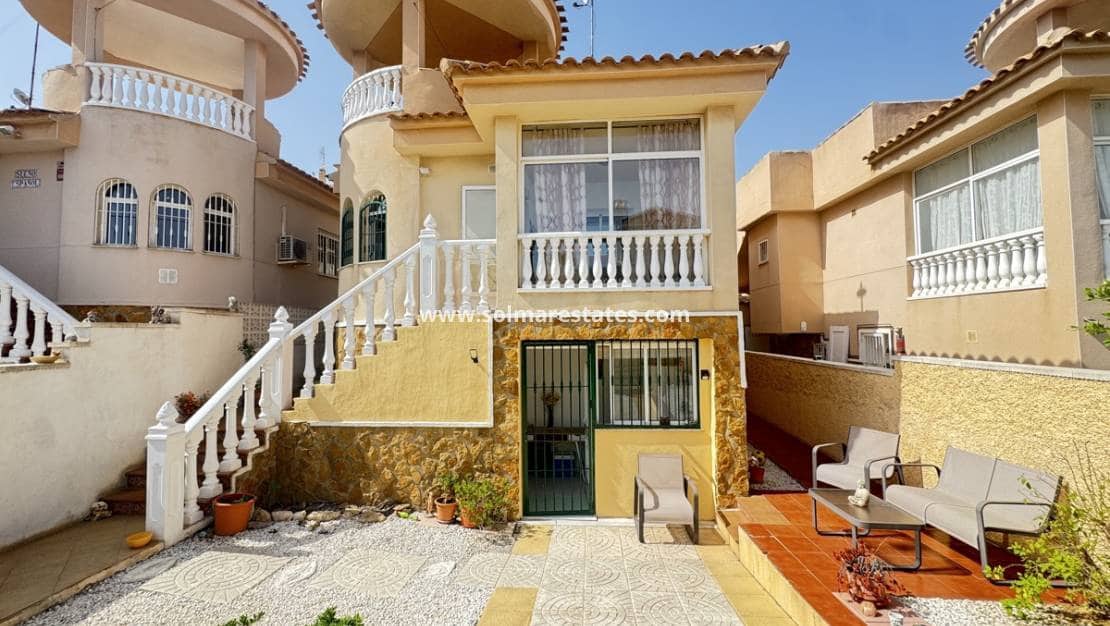 4 Zimmer Villa zu verkaufen in Villamartin - 299.000 € (Ref: 9164800)