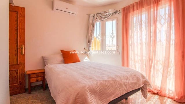 2 bedroom Townhouse for sale in Cabo Roig, Orihuela with pool - € 189,000 (Ref: 9168085)