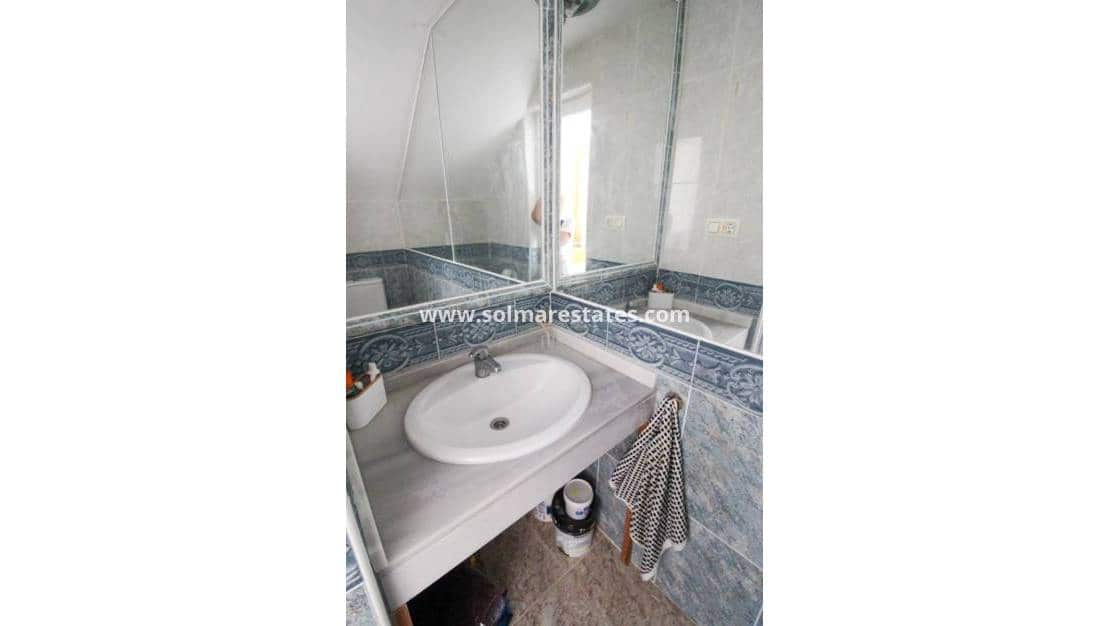 2 soverom Hus til salgs i Cabo Roig med svømmebasseng - € 189 000 (Ref: 9168085)