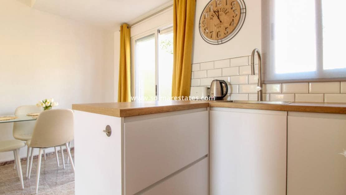 2 soverom Hus til salgs i Cabo Roig med svømmebasseng - € 189 000 (Ref: 9168085)