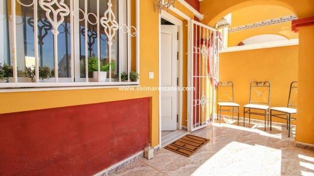 2 bedroom Townhouse for sale in Cabo Roig, Orihuela with pool - € 189,000 (Ref: 9168085)