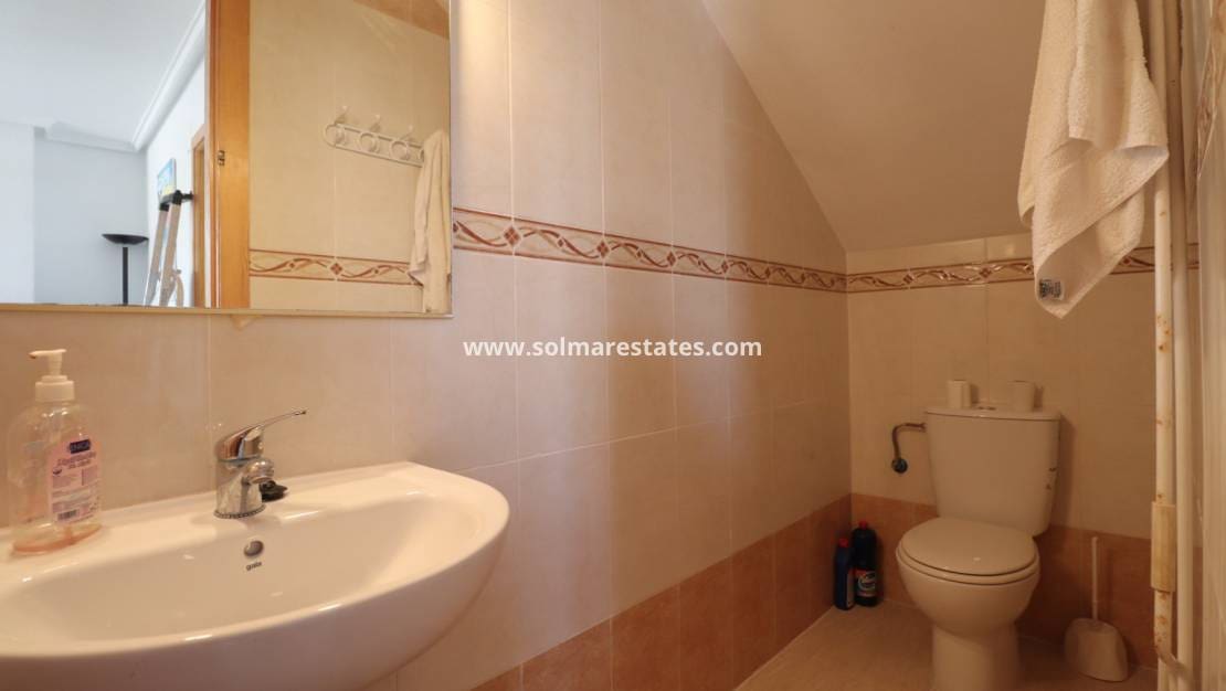 3 chambre Villa/Maison Semi-Mitoyenne à vendre à Ciudad Quesada avec piscine - 209 950 € (Ref: 9168998)