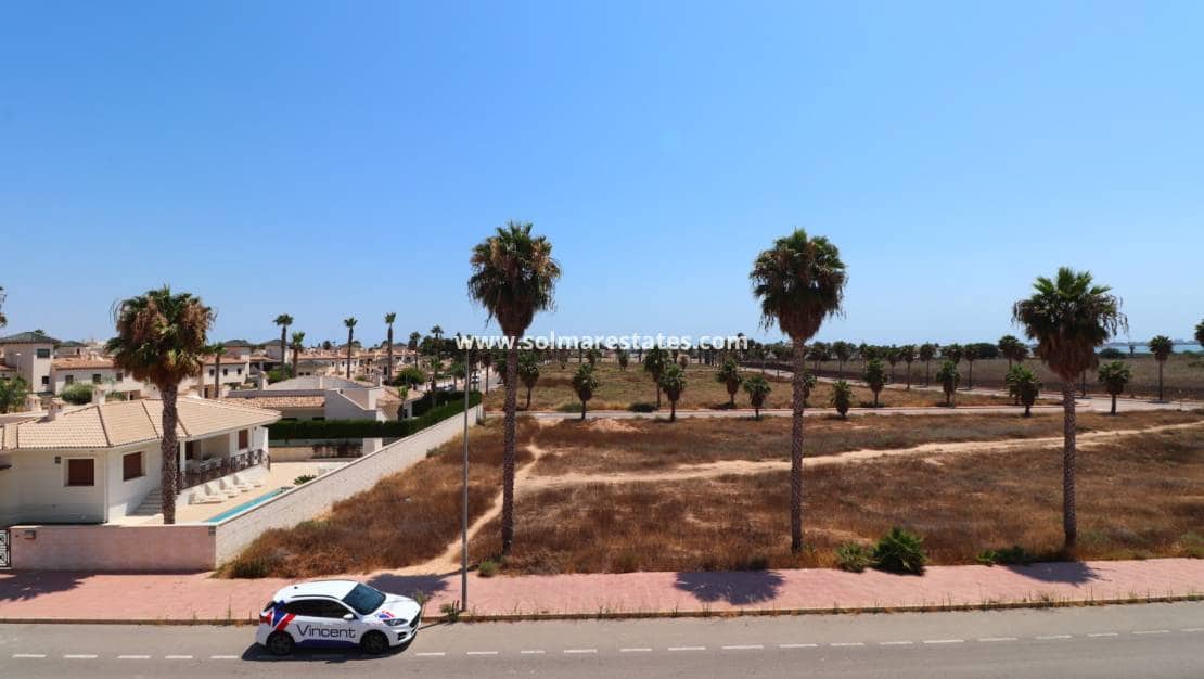 3 chambre Villa/Maison Semi-Mitoyenne à vendre à Ciudad Quesada avec piscine - 209 950 € (Ref: 9168998)