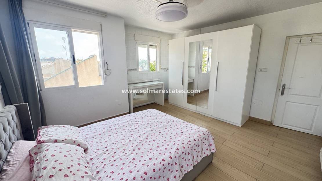 5 soveværelse Villa til salg i La Florida - € 349.000 (Ref: 9170267)