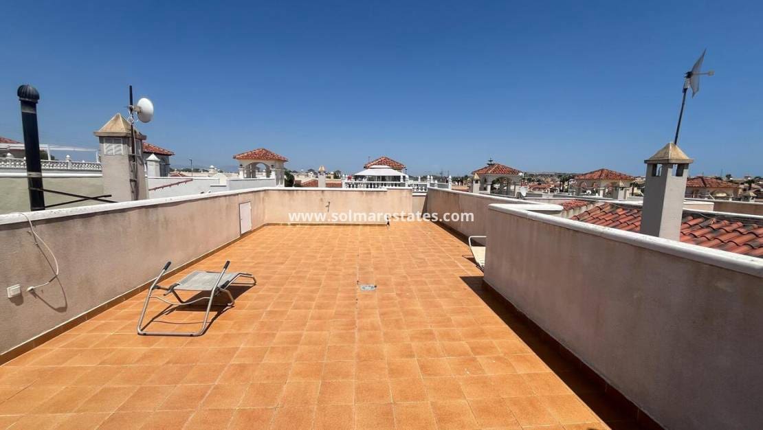 3 soverom Villa til salgs i Lo Crispin med svømmebasseng - € 207 000 (Ref: 9170520)