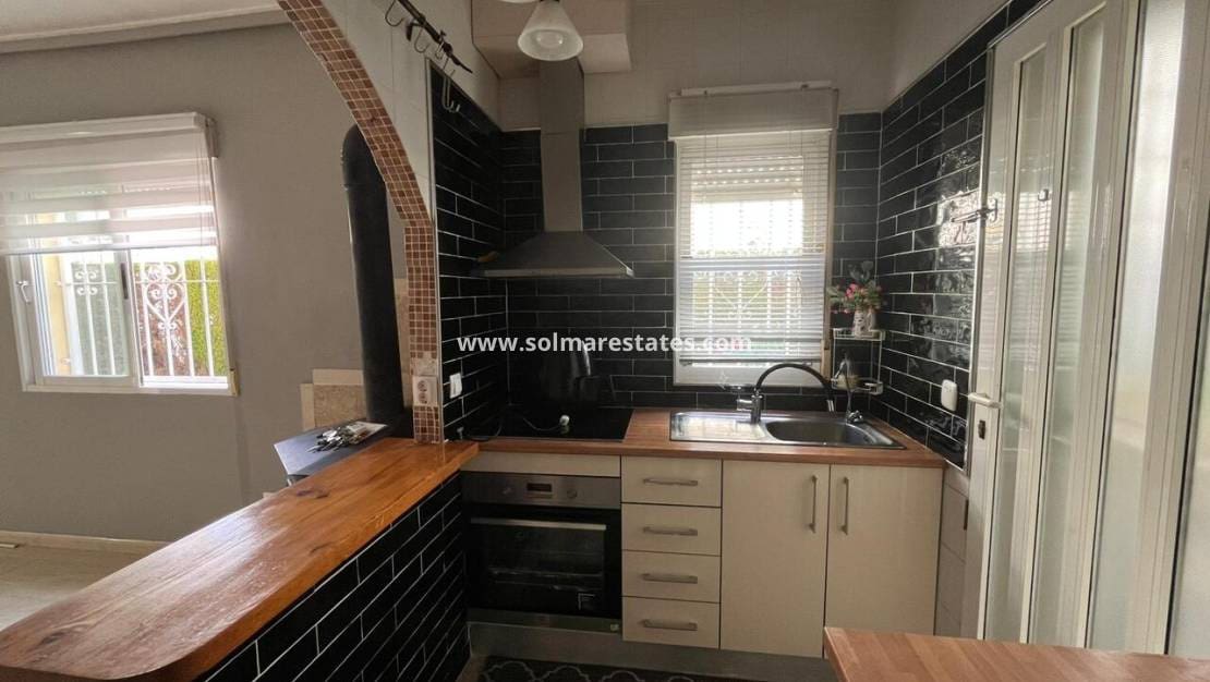 3 soverom Villa til salgs i Lo Crispin med svømmebasseng - € 207 000 (Ref: 9170520)