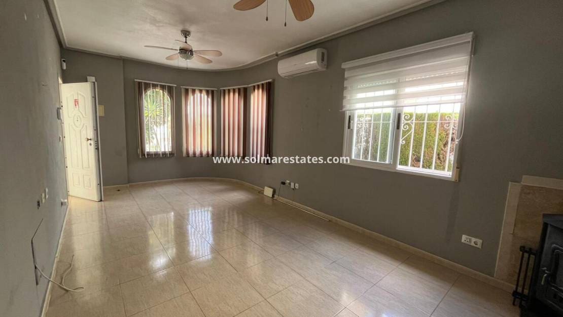 3 soverom Villa til salgs i Lo Crispin med svømmebasseng - € 207 000 (Ref: 9170520)