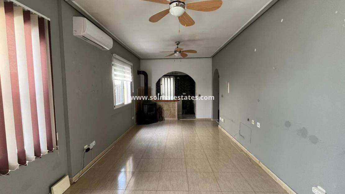 3 soverom Villa til salgs i Lo Crispin med svømmebasseng - € 207 000 (Ref: 9170520)