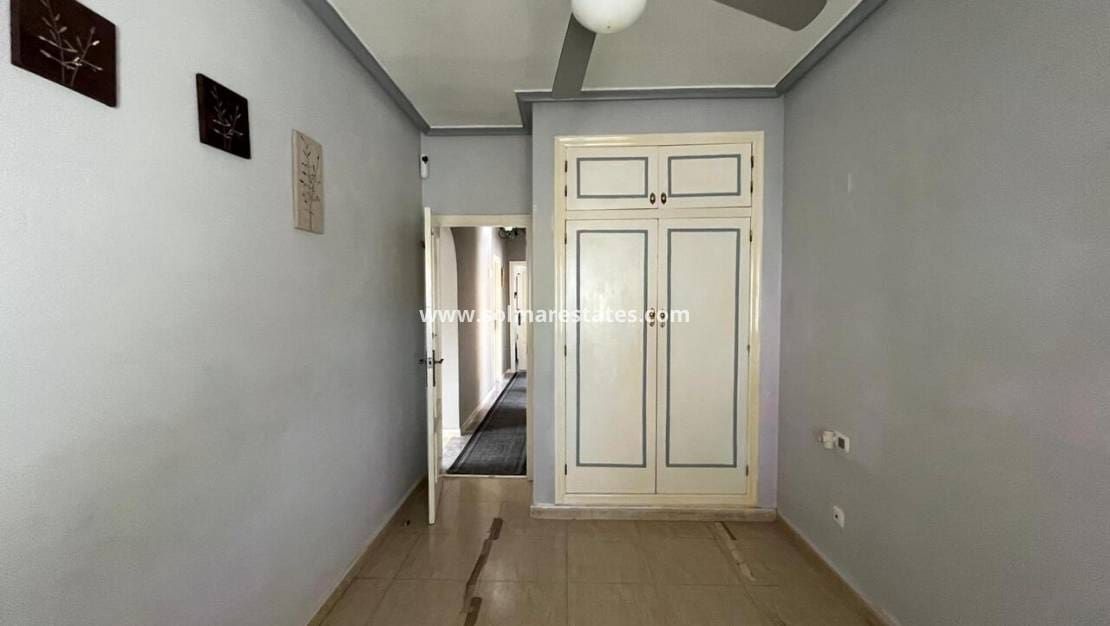 3 soverom Villa til salgs i Lo Crispin med svømmebasseng - € 207 000 (Ref: 9170520)