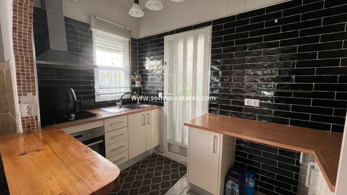 3 soverom Villa til salgs i Lo Crispin med svømmebasseng - € 207 000 (Ref: 9170520)