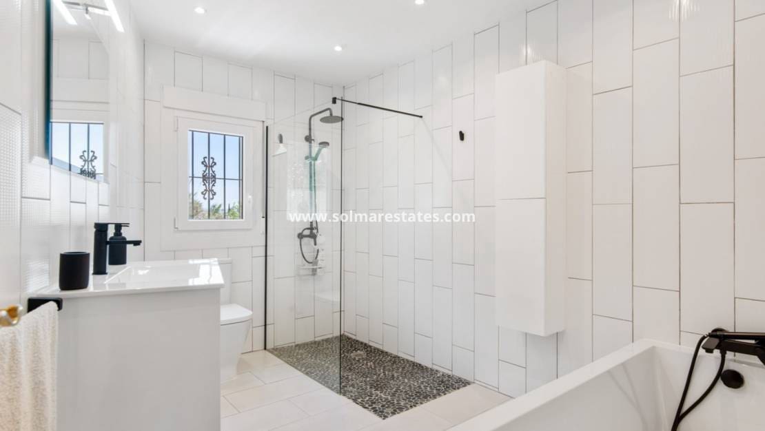 4 sypialnia Willa na sprzedaż w Catral z basenem - 565 000 € (Ref: 9170716)