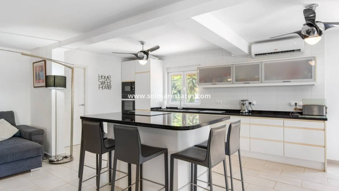 4 sypialnia Willa na sprzedaż w Catral z basenem - 565 000 € (Ref: 9170716)