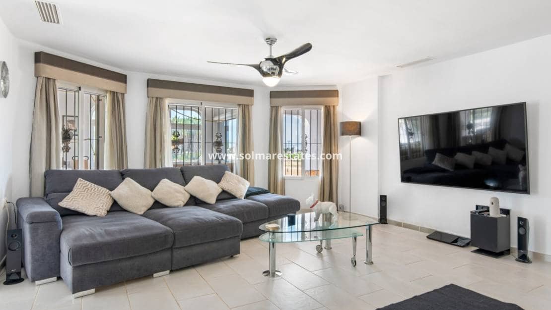 4 sypialnia Willa na sprzedaż w Catral z basenem - 565 000 € (Ref: 9170716)