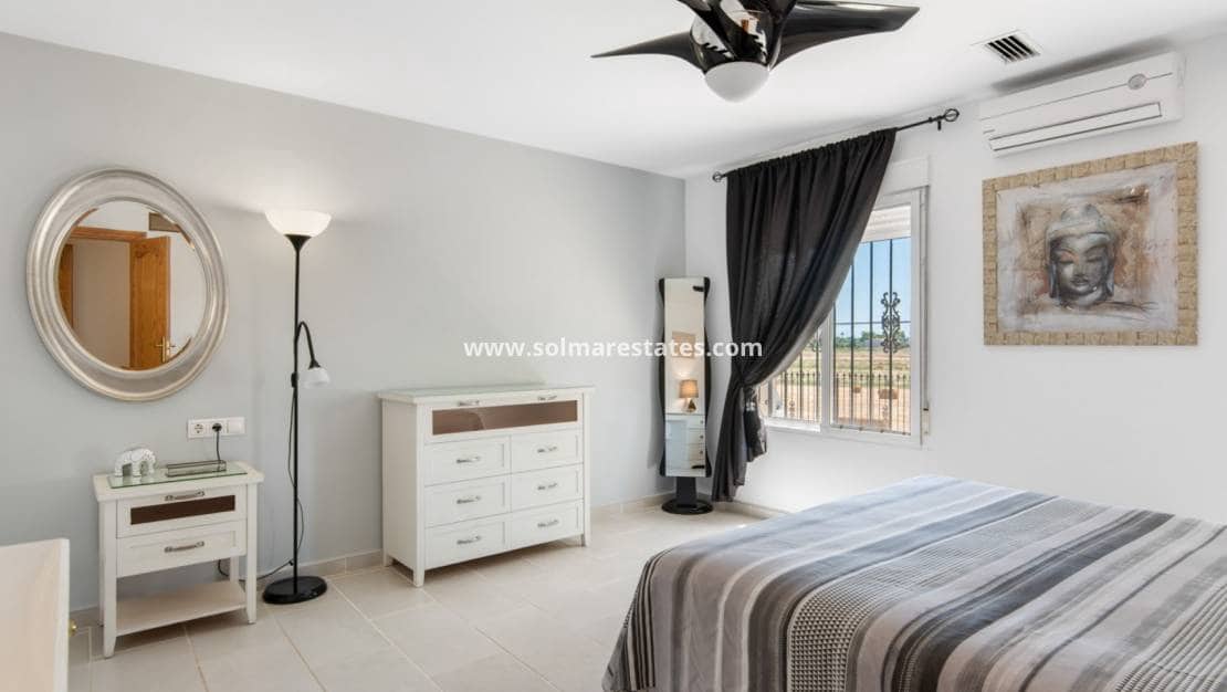 4 sypialnia Willa na sprzedaż w Catral z basenem - 565 000 € (Ref: 9170716)