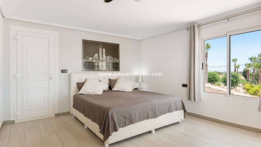 4 sypialnia Willa na sprzedaż w Catral z basenem - 565 000 € (Ref: 9170716)