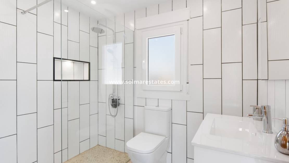 4 sypialnia Willa na sprzedaż w Catral z basenem - 565 000 € (Ref: 9170716)