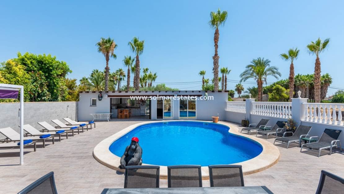 4 sypialnia Willa na sprzedaż w Catral z basenem - 565 000 € (Ref: 9170716)