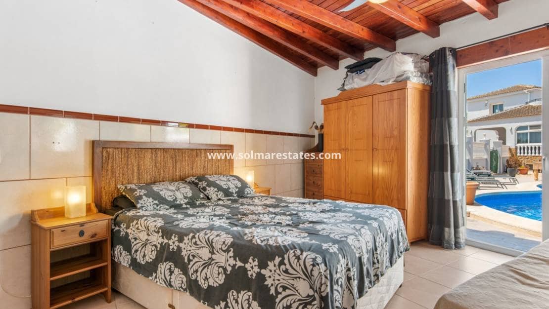 4 sypialnia Willa na sprzedaż w Catral z basenem - 565 000 € (Ref: 9170716)