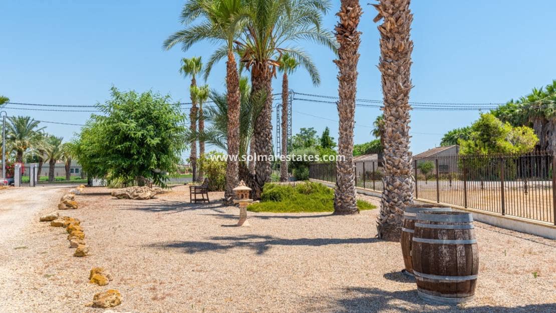 4 sypialnia Willa na sprzedaż w Catral z basenem - 565 000 € (Ref: 9170716)