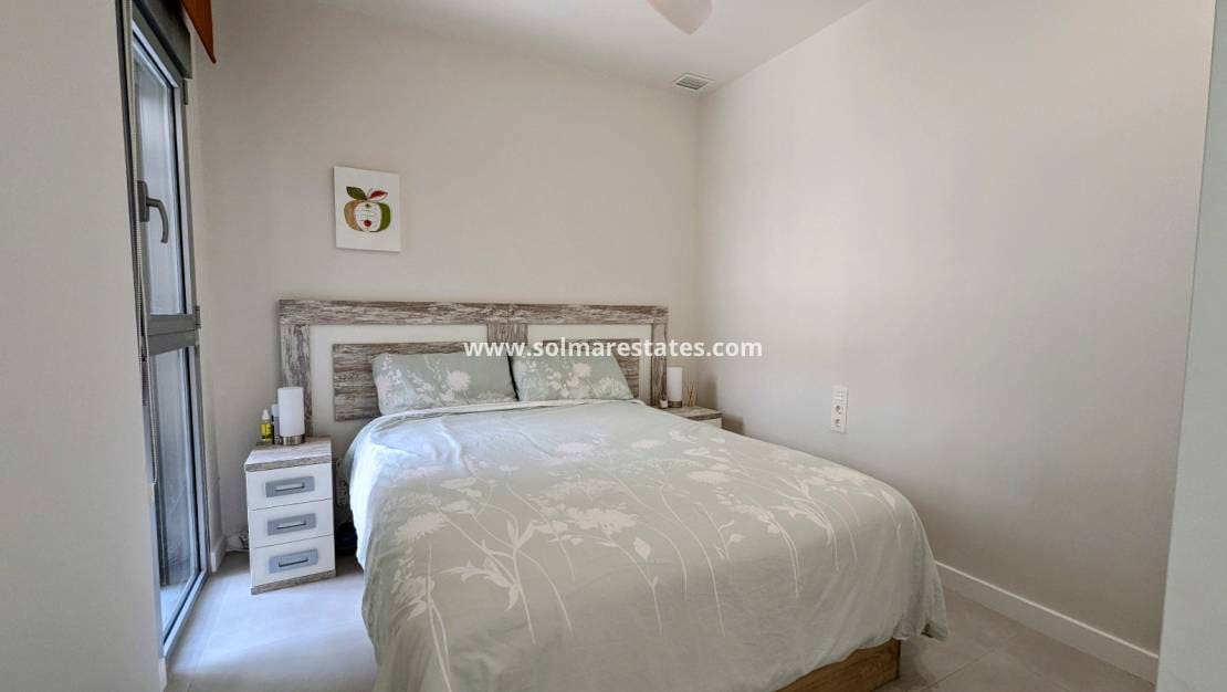 3 slaapkamer Appartement te koop in Villamartin met zwembad - € 284.500 (Ref: 9172313)