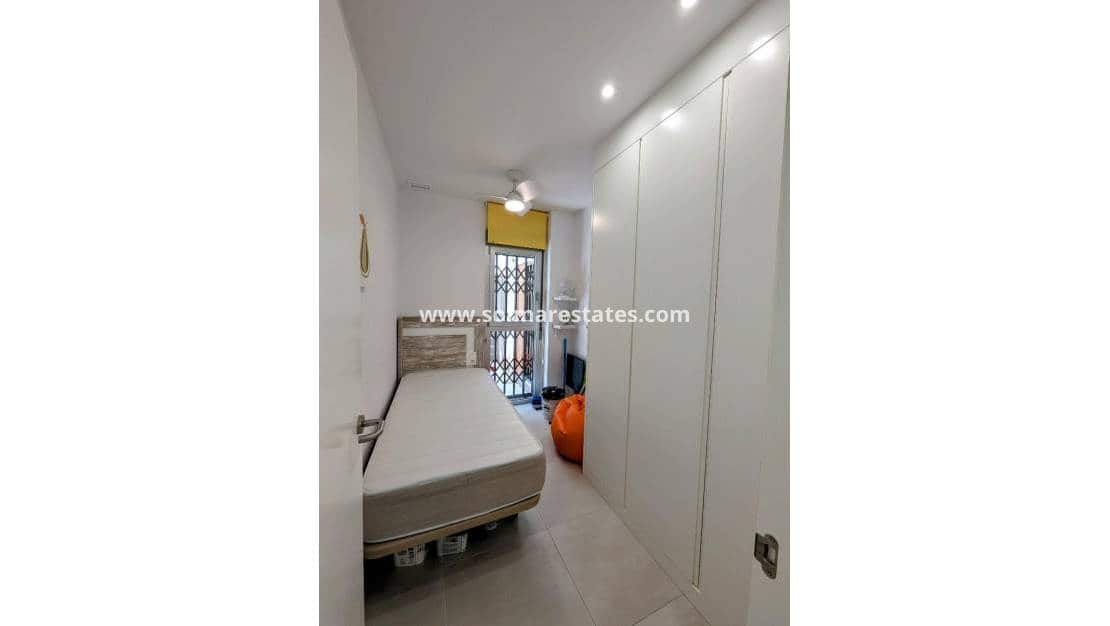 3 slaapkamer Appartement te koop in Villamartin met zwembad - € 284.500 (Ref: 9172313)