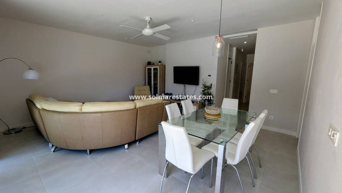 3 slaapkamer Appartement te koop in Villamartin met zwembad - € 284.500 (Ref: 9172313)