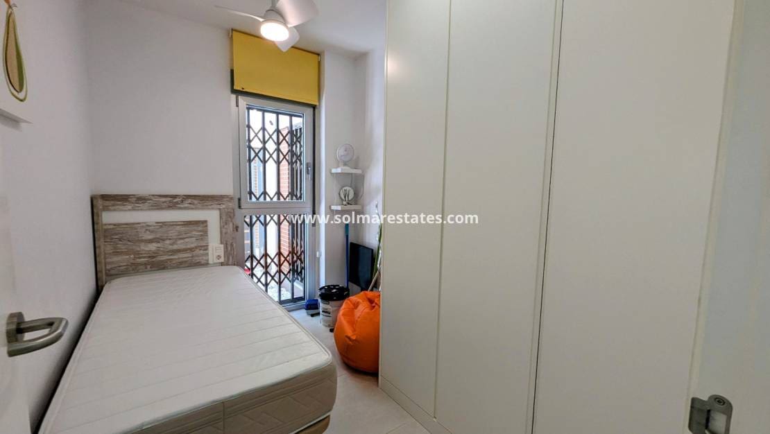 3 slaapkamer Appartement te koop in Villamartin met zwembad - € 284.500 (Ref: 9172313)