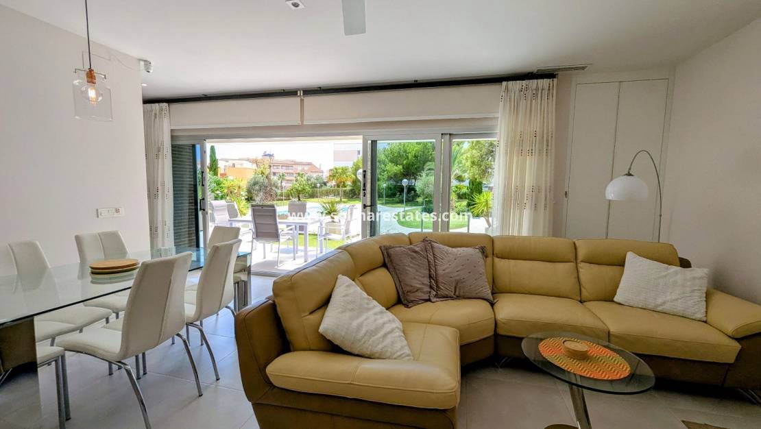 3 slaapkamer Appartement te koop in Villamartin met zwembad - € 284.500 (Ref: 9172313)