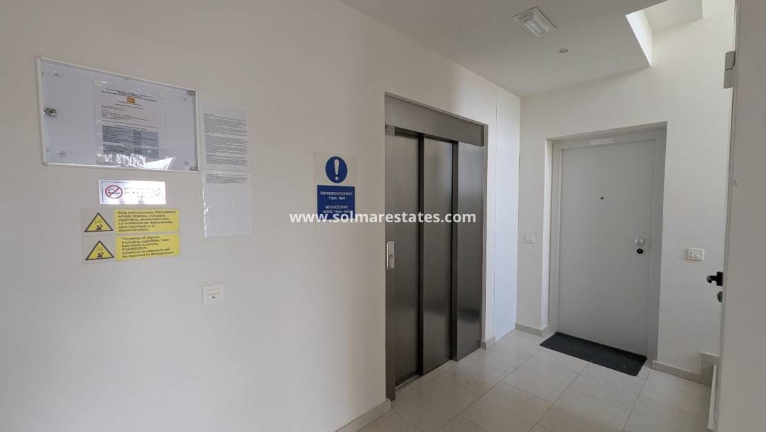 3 slaapkamer Appartement te koop in Villamartin met zwembad - € 284.500 (Ref: 9172313)