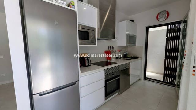 3 Zimmer Apartment zu verkaufen in Villamartin, Orihuela mit Pool - 284.500 € (Ref: 9172313)