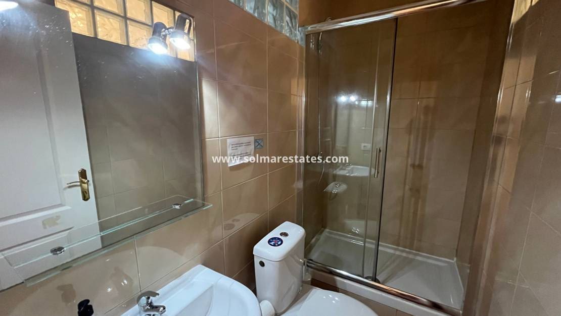 2 camera da letto Casa in vendita in Villamartin con piscina - 160.000 € (Rif: 9172397)