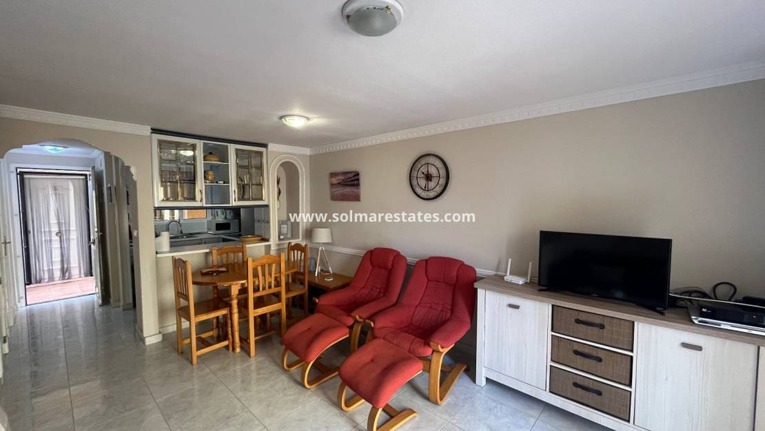 2 camera da letto Casa in vendita in Villamartin con piscina - 160.000 € (Rif: 9172397)