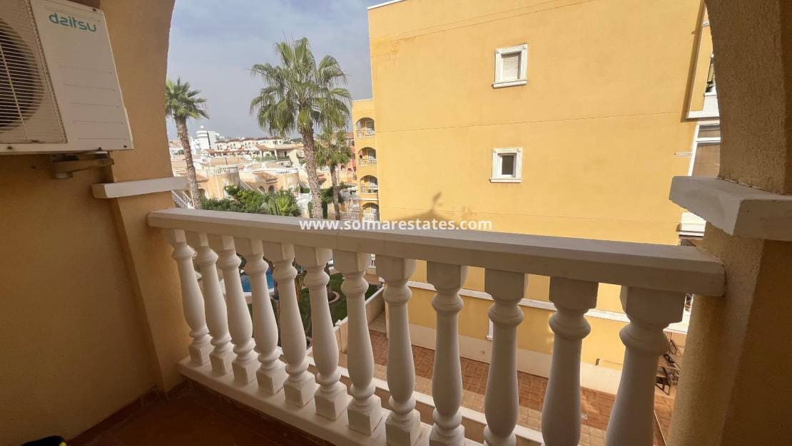 2 camera da letto Casa in vendita in Villamartin con piscina - 160.000 € (Rif: 9172397)