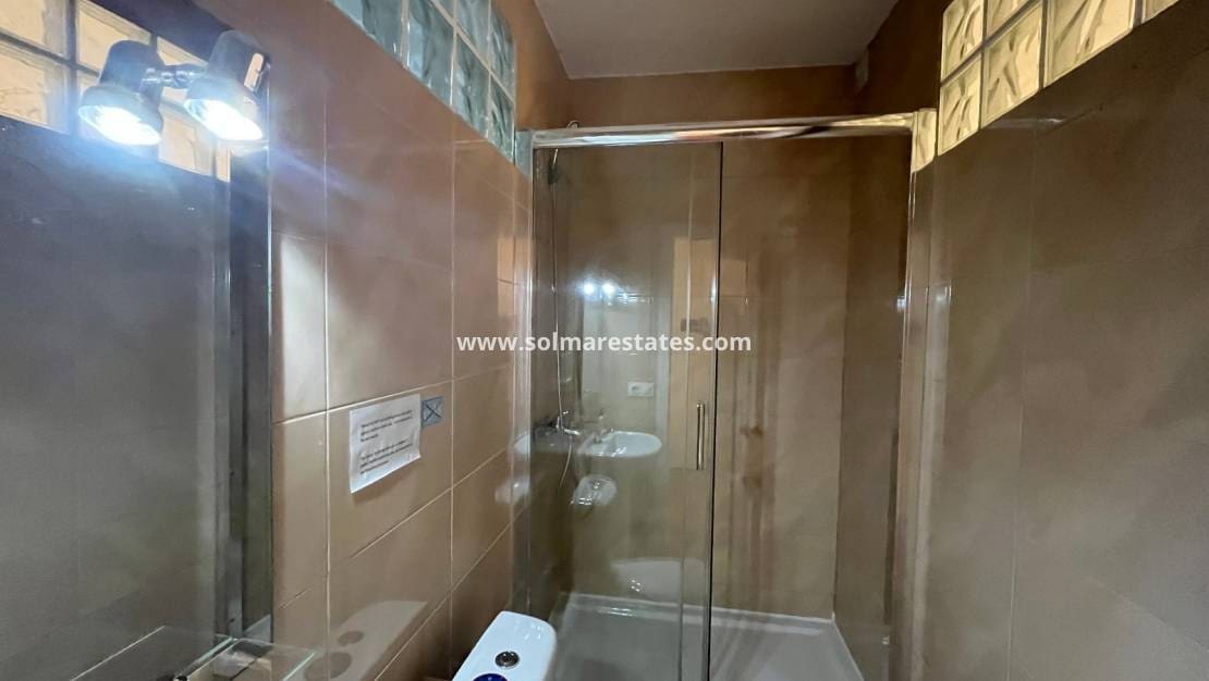 2 camera da letto Casa in vendita in Villamartin con piscina - 160.000 € (Rif: 9172397)