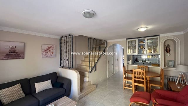Casa de 2 habitaciones en Villamartin, Orihuela en venta con piscina - 160.000 € (Ref: 9172397)