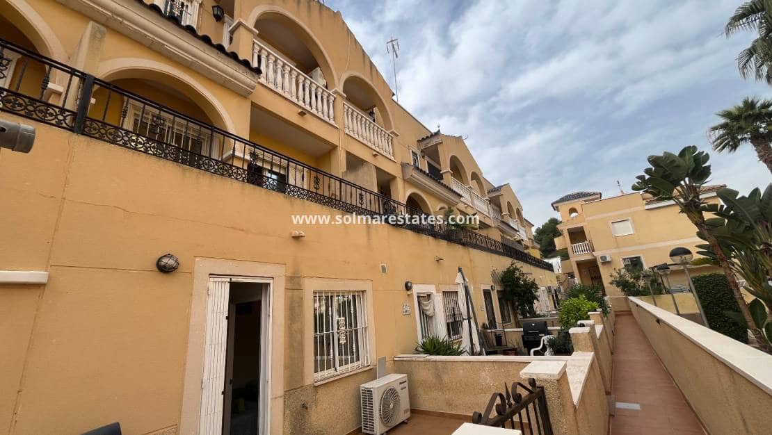 2 camera da letto Casa in vendita in Villamartin con piscina - 160.000 € (Rif: 9172397)