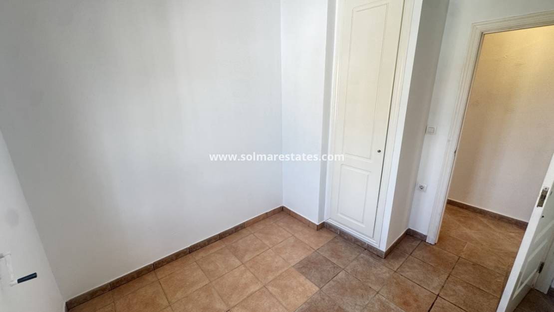 3 slaapkamer Villa te koop in San Miguel de Salinas met zwembad - € 345.000 (Ref: 9175215)