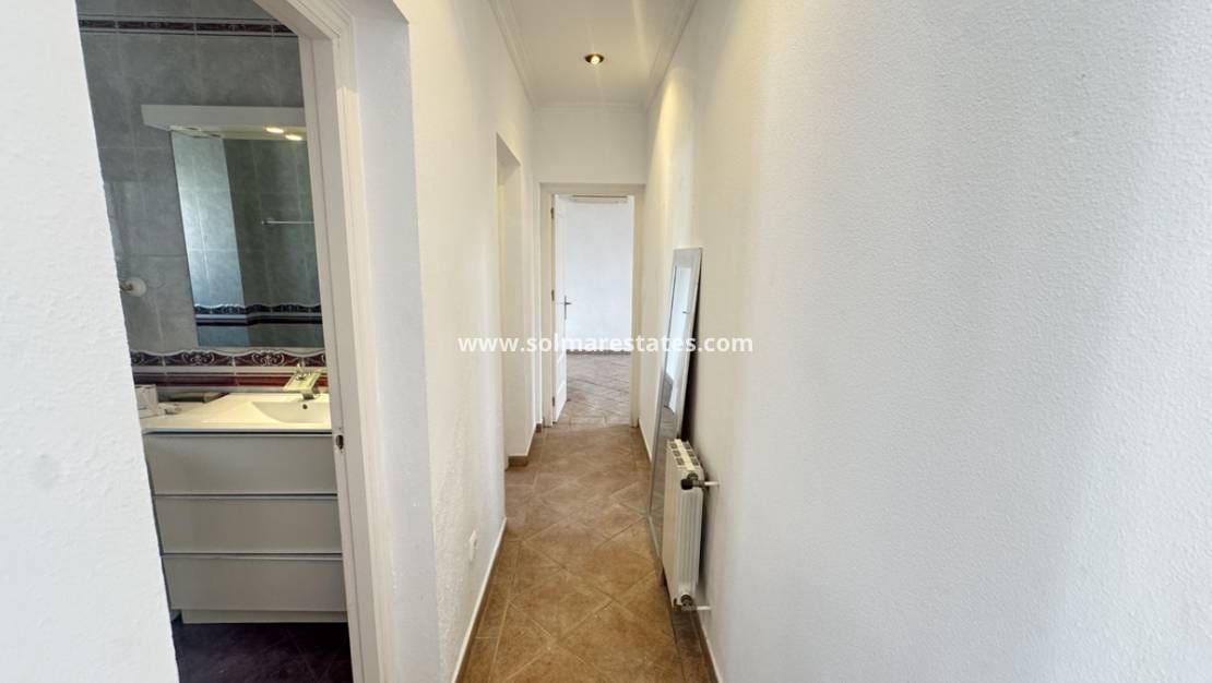 3 slaapkamer Villa te koop in San Miguel de Salinas met zwembad - € 345.000 (Ref: 9175215)