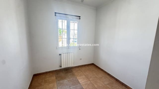 3 slaapkamer Villa te koop in San Miguel de Salinas met zwembad - € 345.000 (Ref: 9175215)