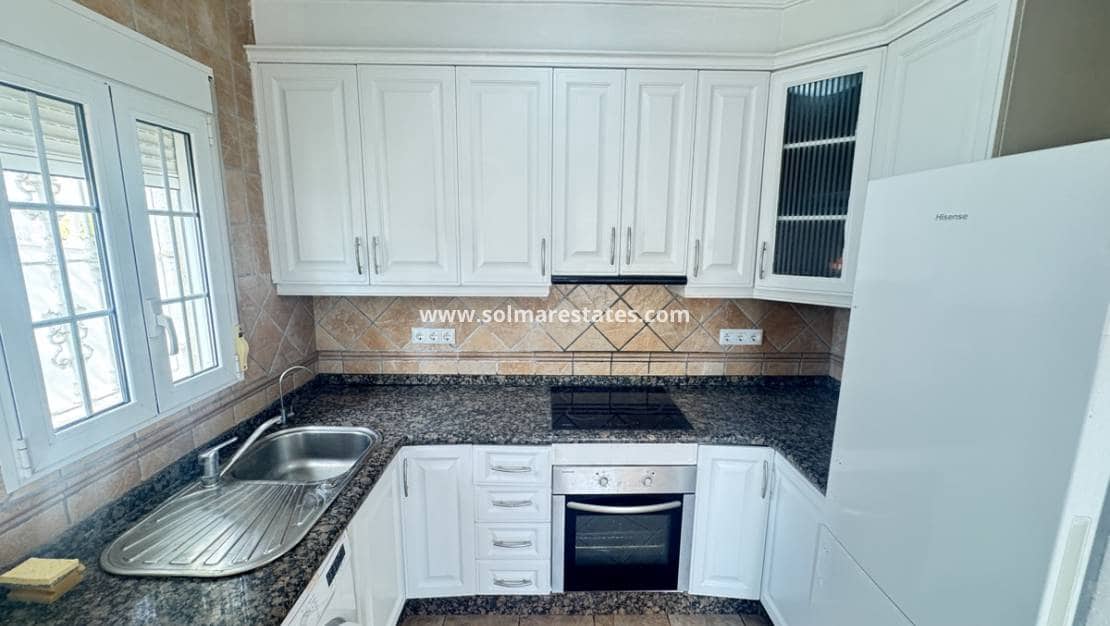 3 slaapkamer Villa te koop in San Miguel de Salinas met zwembad - € 345.000 (Ref: 9175215)