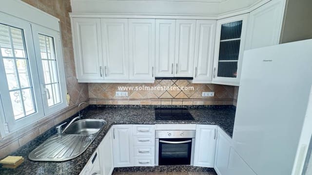 3 slaapkamer Villa te koop in San Miguel de Salinas met zwembad - € 345.000 (Ref: 9175215)