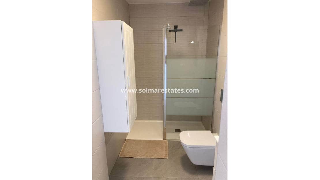 2 slaapkamer Appartement te koop in Villamartin met zwembad - € 375.000 (Ref: 9180179)