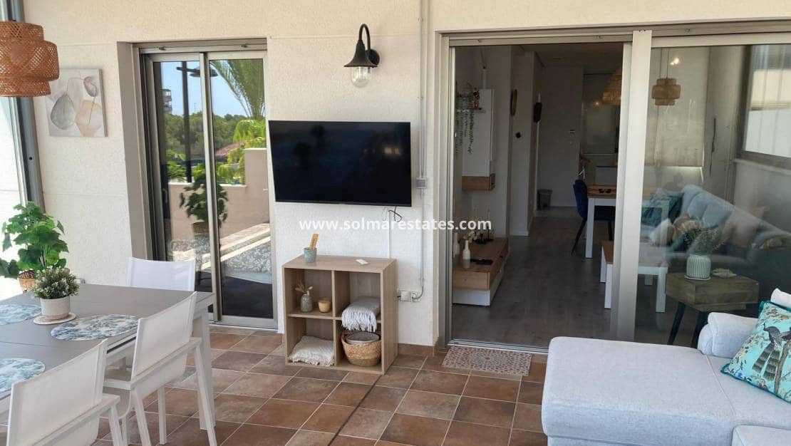 2 slaapkamer Appartement te koop in Villamartin met zwembad - € 375.000 (Ref: 9180179)